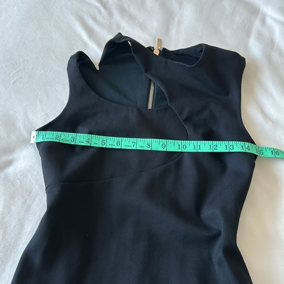 Marciano Dresses Marciano Ladies
Bodycon Cut Out Midi Dress Small size - Picture 11 of 16